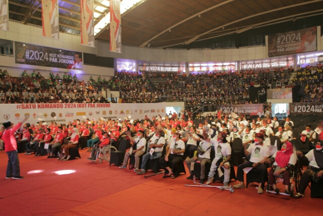 Relawan Sapu Lidi Surabaya Raya Serukan 2024 Ikut Jokowi