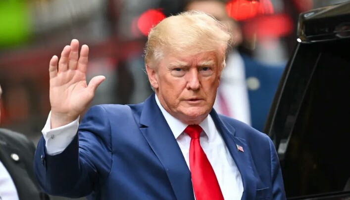 FBI Geledah Rumah Donald Trump, Mencari Dokumen Senjata Nuklir