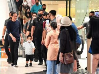 Kehadiran  Presiden Jokowi Tiba Tiba, Bikin Kaget Pengunjung Mall
