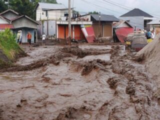 Tim Gabungan Kembali Temukan Korban Banjir Lahar Dingin