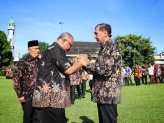 Pj Bupati Banyumas Iwanuddin Iskandar Pamit Penuh Haru