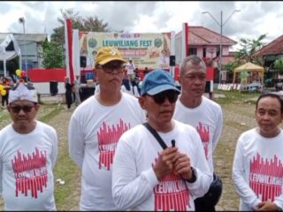 Ratusan