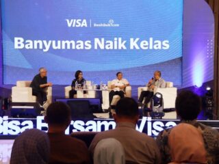 Bupati Sadewo Tri Lastiono Hadiri Closing Ceremony Program Banyumas Naik Kelas