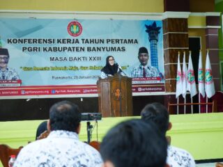 Wakil Bupati Buka Konferensi Kerja Tahun Pertama PGRI Kabupaten Banyumas